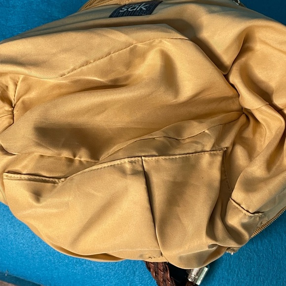 ๐ The Sak Ombrรฉ Hobo Crochet Shoulder Bag. Ivory, Beige and Gray Stripes. ๐ - Picture 7 of 15